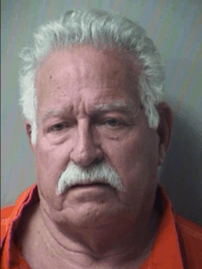 Arrested Man Tries Escape Dressed as Doctor